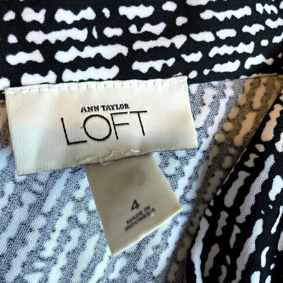 Ann Taylor Loft dress - Picture 5 of 7